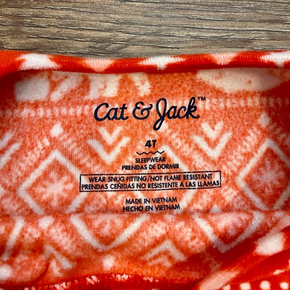 2 Pairs of Cat & Jack Snuggly Soft Pajamas Size 4T - Picture 4 of 5